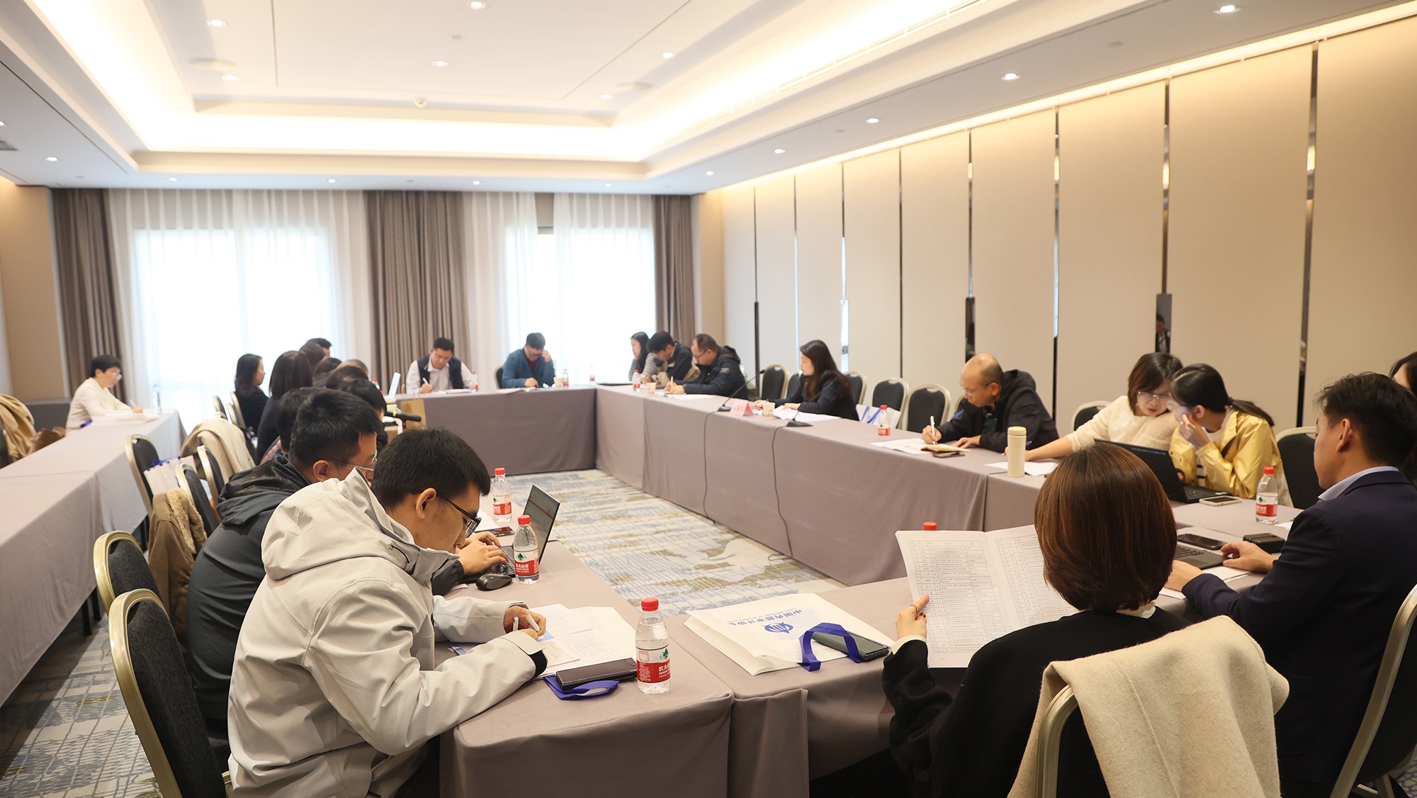 1731050460087033389.jpg 1731050460087033389.jpg